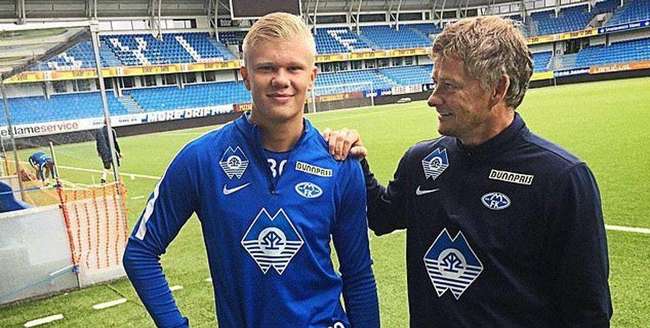 法媒：曼城、利物浦和热刺均有意埃弗顿前锋恩迪亚耶（法媒：曼城、利物浦、热刺均对埃弗顿前锋恩迪亚耶感兴趣）