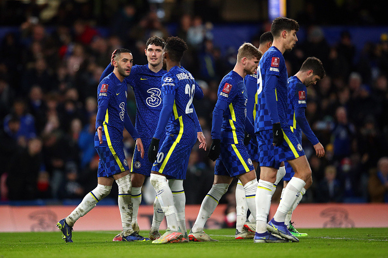 邓卓翔：球员状态并不让人满意，技战术也没有可圈可点的地方（邓卓翔：队员状态欠佳，技战术表现乏善可陈）